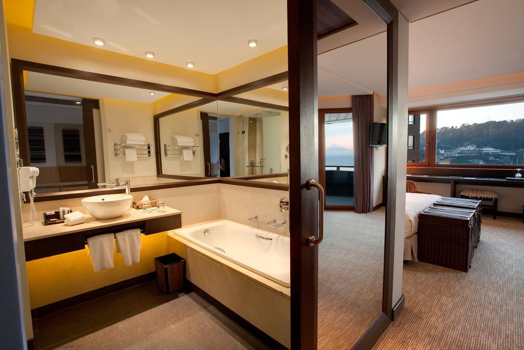 Hotel Dreams De Los Volcanes Puerto Varas Ngoại thất bức ảnh